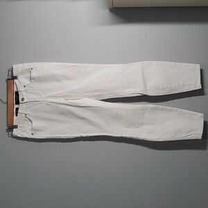 Nine West jeans women's size 4 / 27 missy cigarette fit skinny leg white jeans